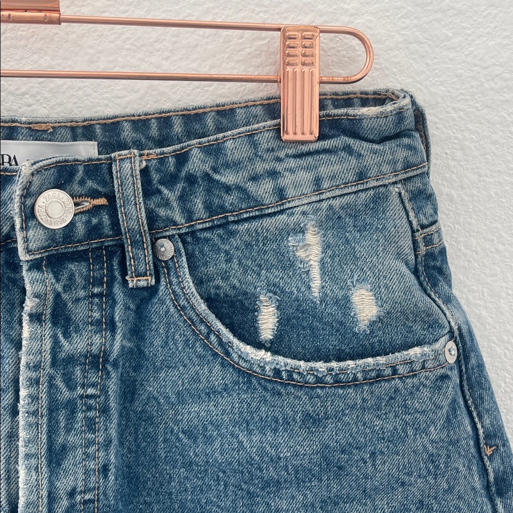 Women’s Zara Denim Shorts - Picture 2 of 7